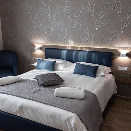 Famalu Apartments Naples Luaran gambar