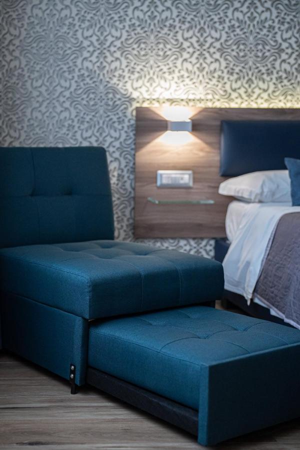 Famalu Apartments Naples Luaran gambar