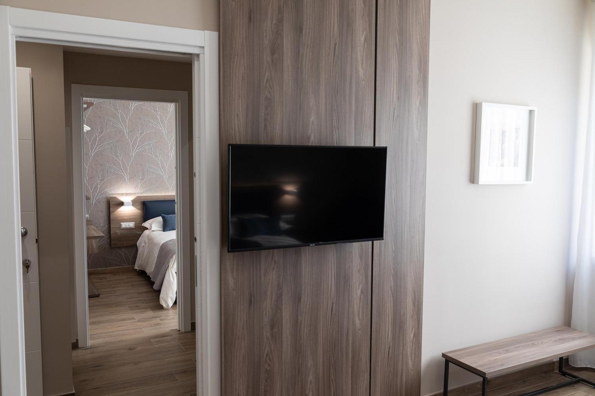 Famalu Apartments Naples Luaran gambar