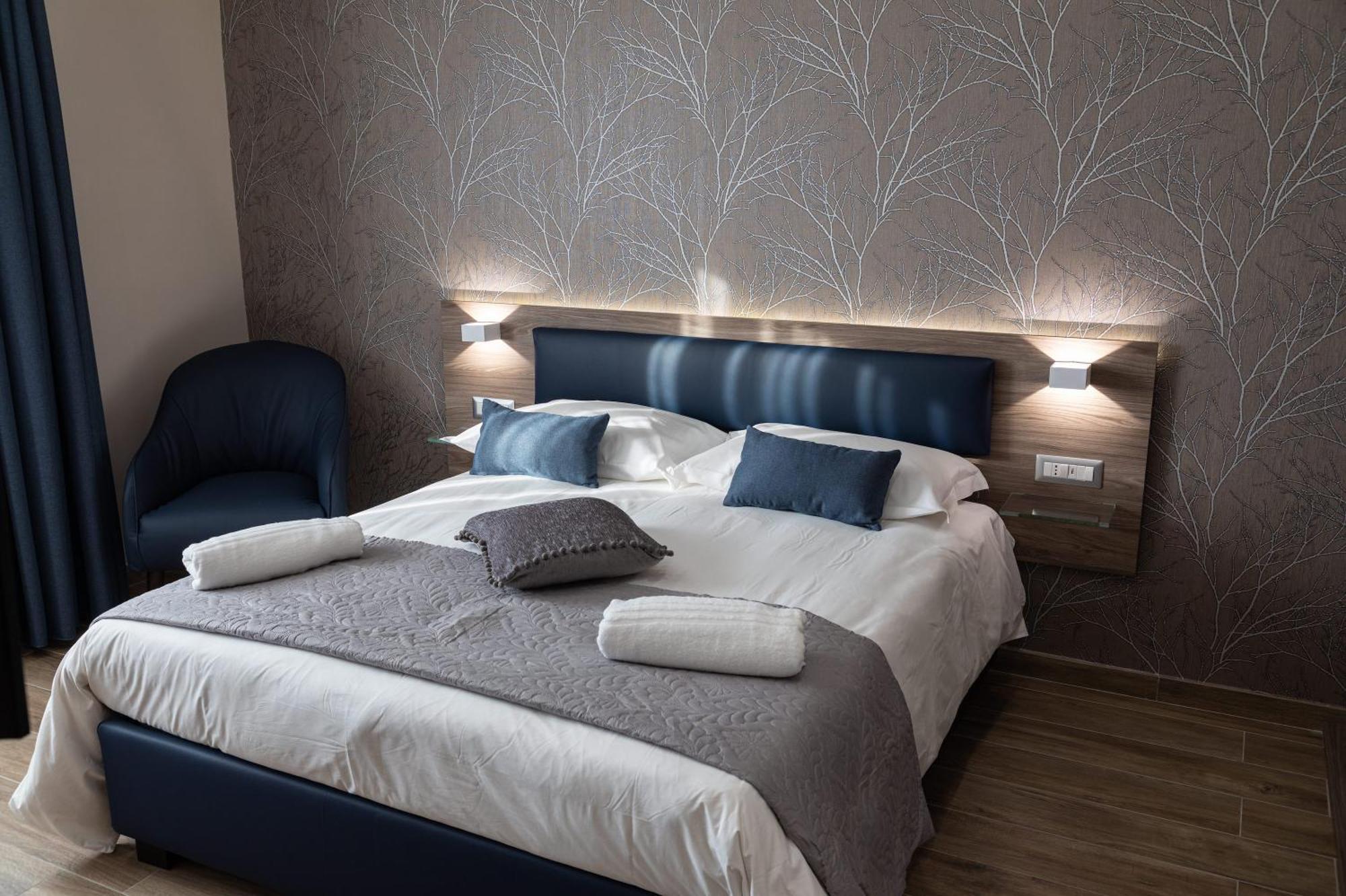 Famalu Apartments Naples Luaran gambar