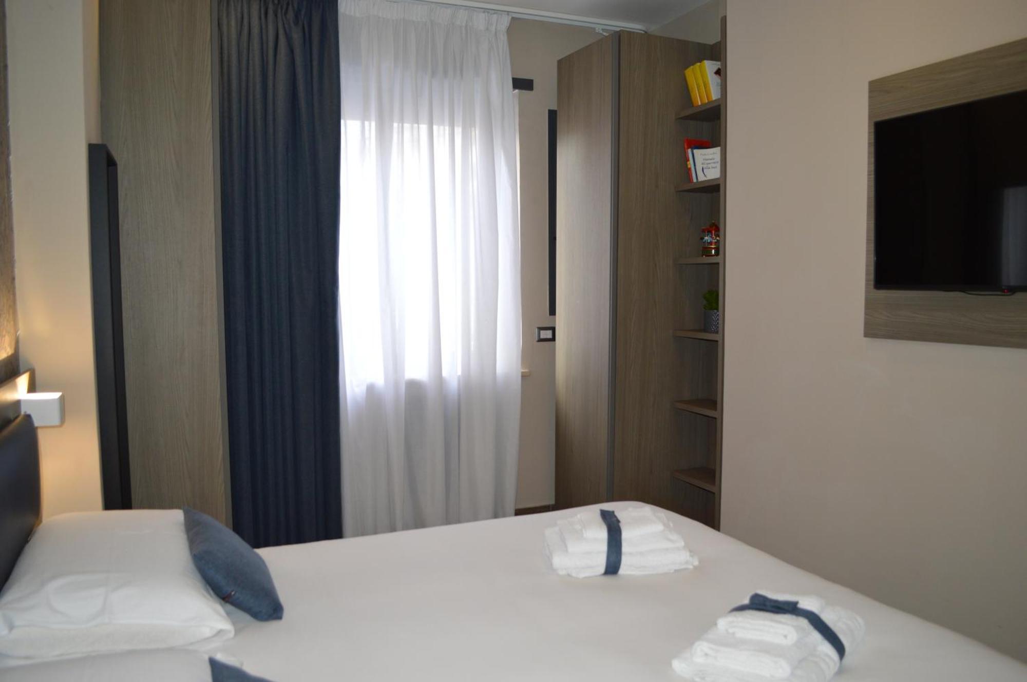 Famalu Apartments Naples Luaran gambar