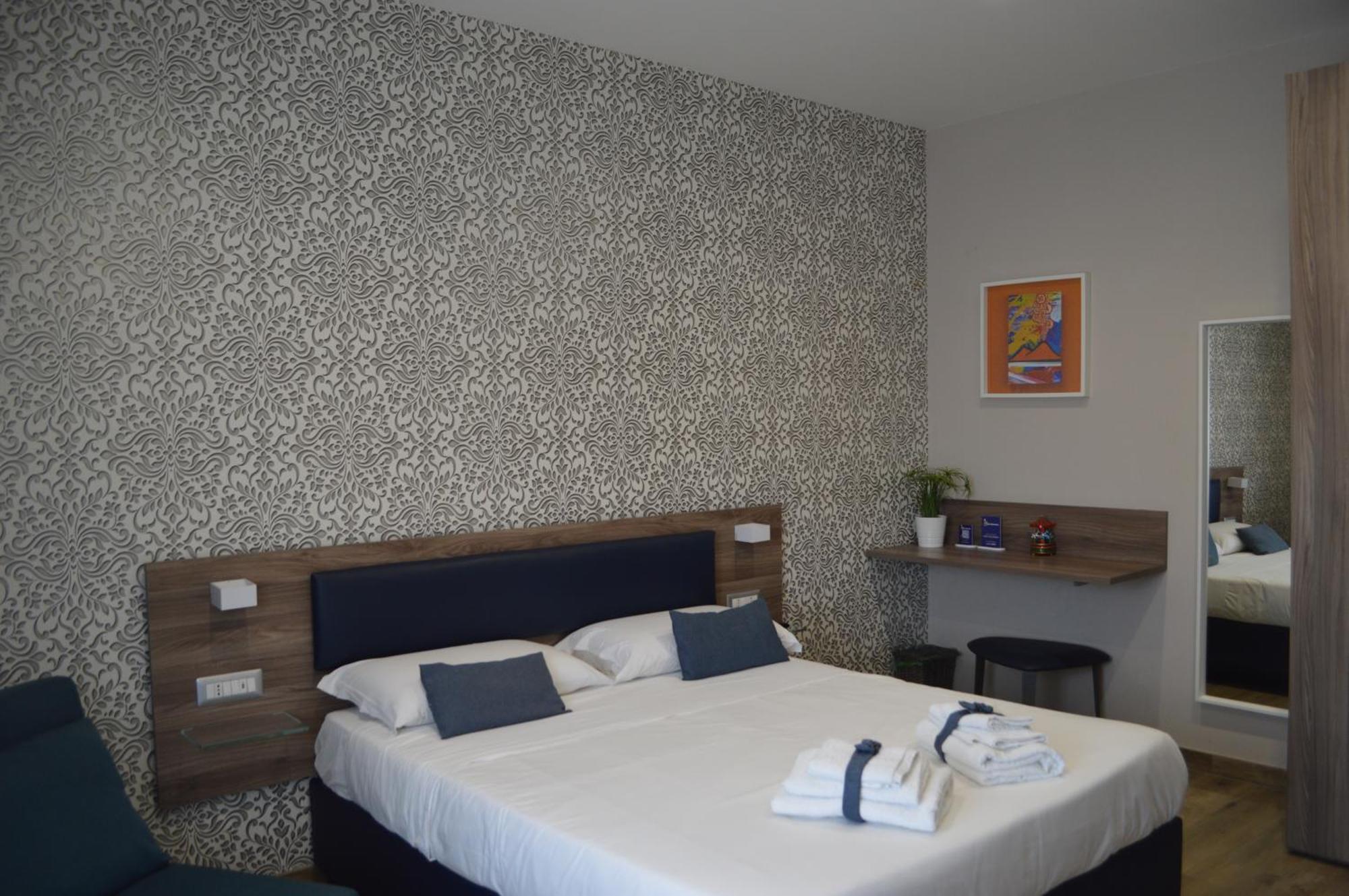 Famalu Apartments Naples Luaran gambar