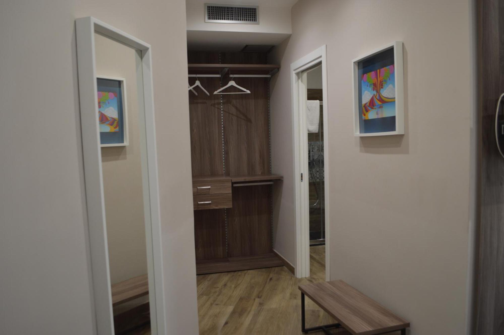 Famalu Apartments Naples Luaran gambar