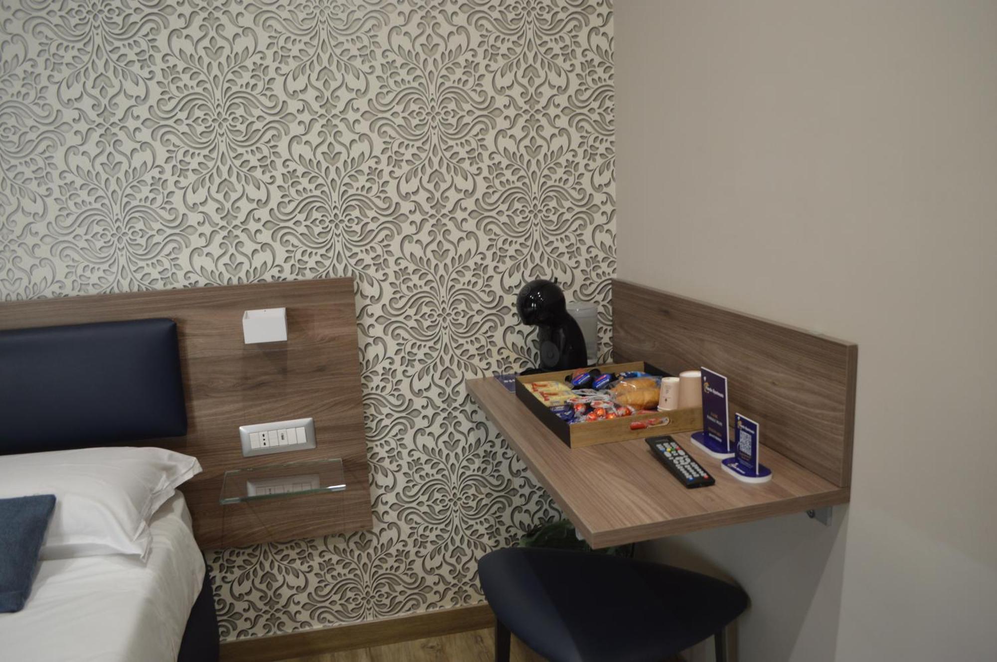 Famalu Apartments Naples Luaran gambar